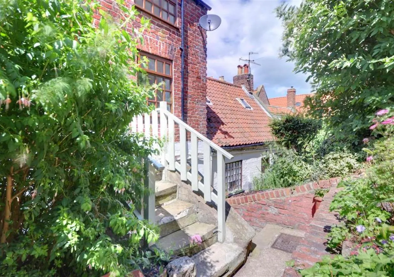 Holiday home Pear Tree Cottage Whitby